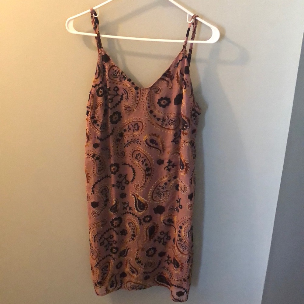 Pinkish purple dress with velvet details